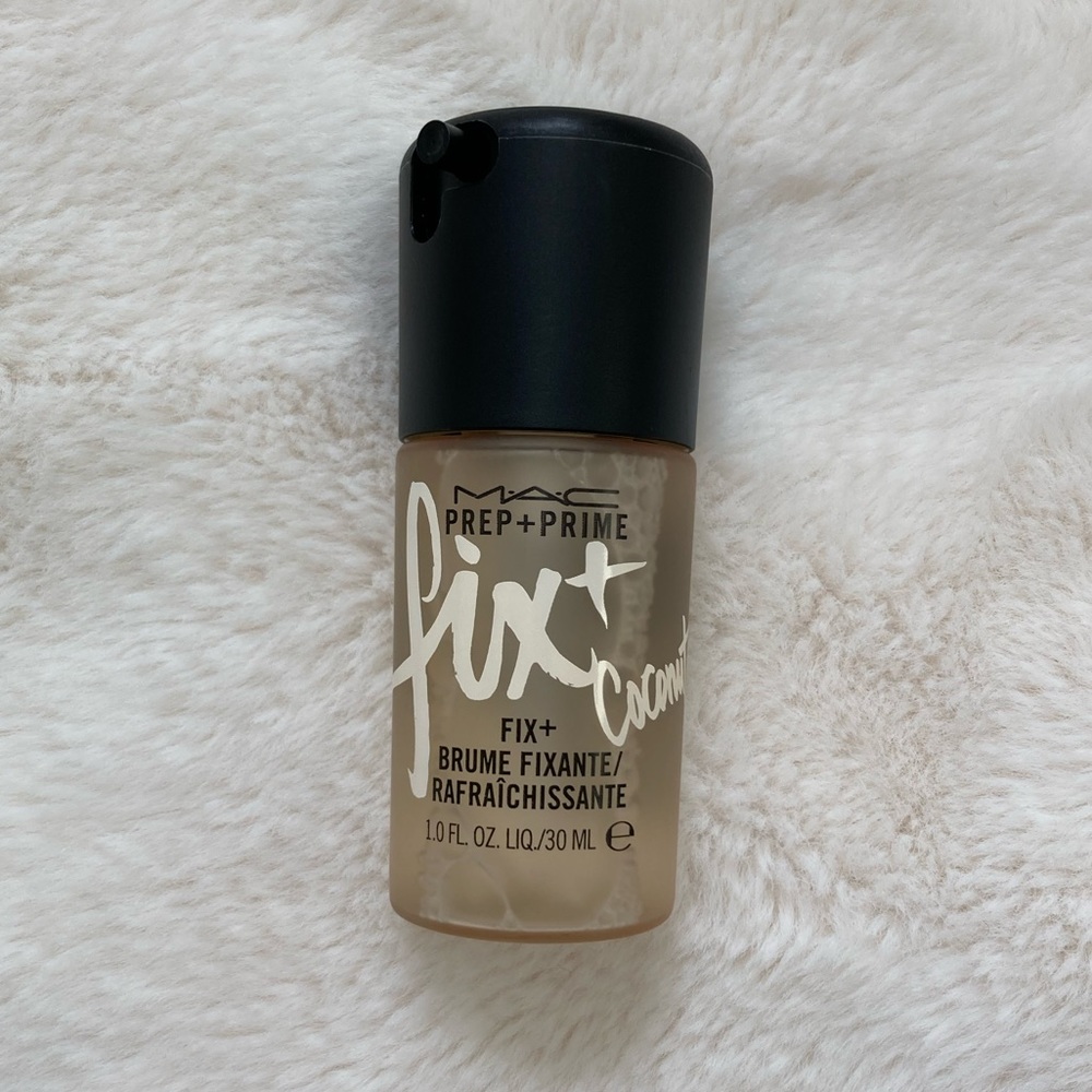 Mini MAC Prep + Prime Fix+ Primer and Setting Spray